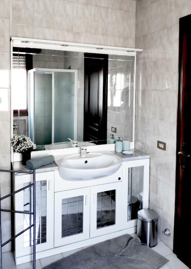 דירות מסטרה Casa Lory מראה חיצוני תמונה